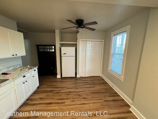 Foto del edificio - 2 br, 1 bath House - 1403 Second Ave  2nd ...