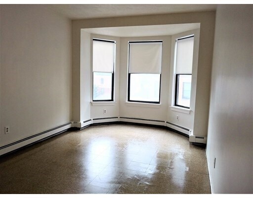Foto principal - 726 Dudley St
