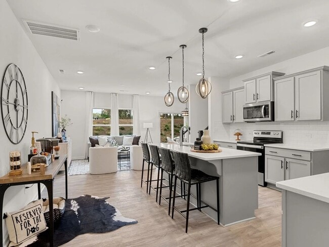 Building Photo - FREE MONTH'S RENT! NEW 3BD Townhome Walkin...