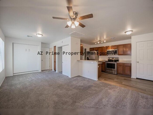Foto del edificio - 4730 W Northern Ave