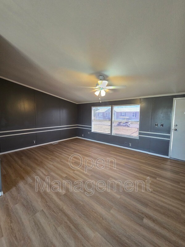 Building Photo - 3300 Voight Blvd