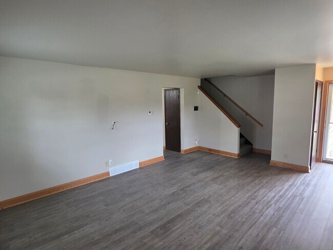Foto del edificio - 3 bedroom Franklin Townhome