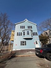 Building Photo - 57 Oak Island St