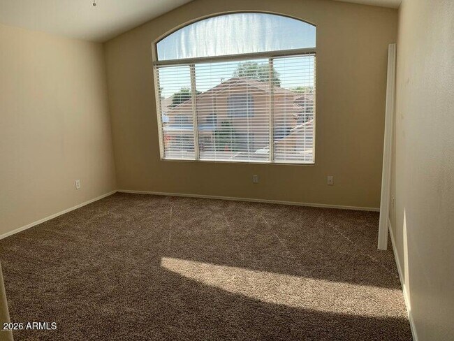 Foto del edificio - 15071 W Heritage Oak Way