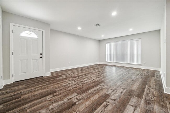 Foto del edificio - 7115 S Gessner Rd