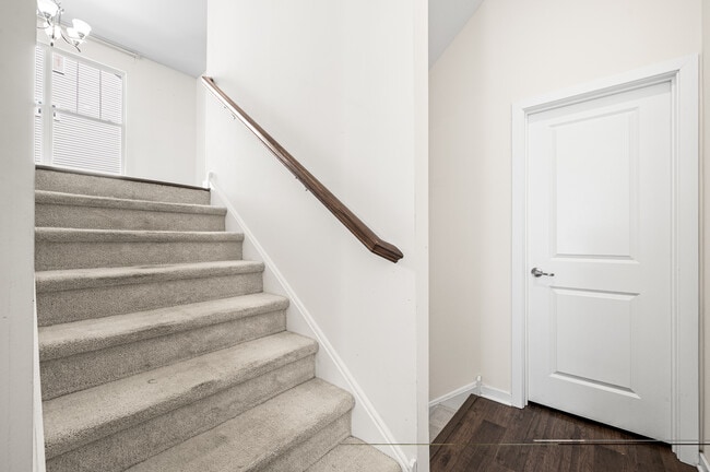 Building Photo - 1857 Boulder Dr