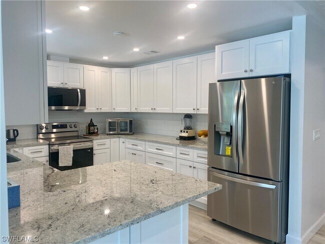 Foto del edificio - 8324 Lagoon Rd