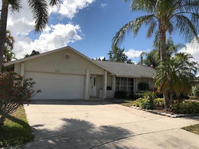 Foto principal - 1925 Shower Tree Way