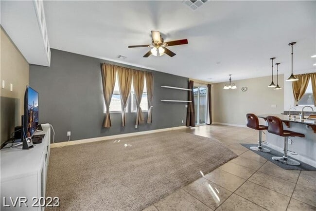 Building Photo - Beautiful Turnkey Home in Gated Southwest Las Vegas Community!