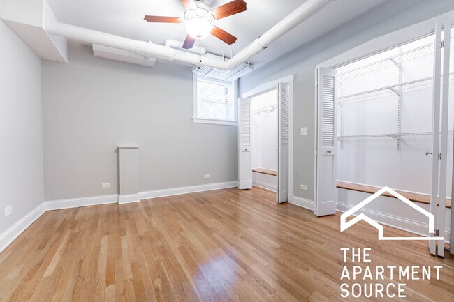 Building Photo - 2147 W Lunt Ave