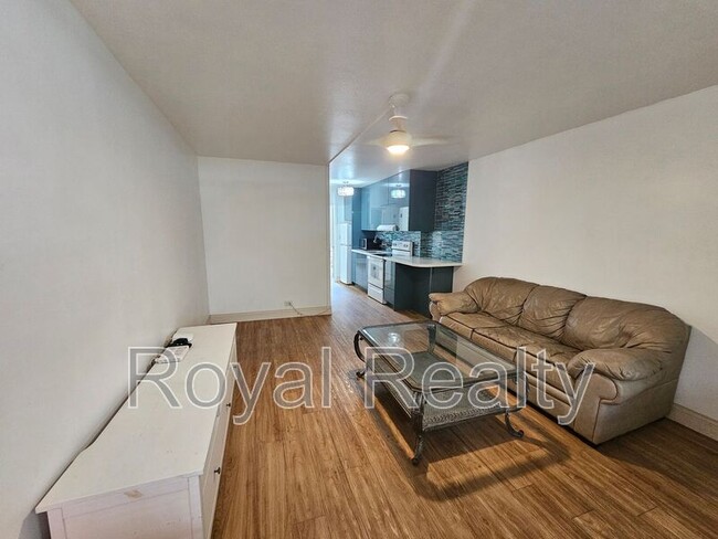 Photo - 425 Ena Rd Apartment