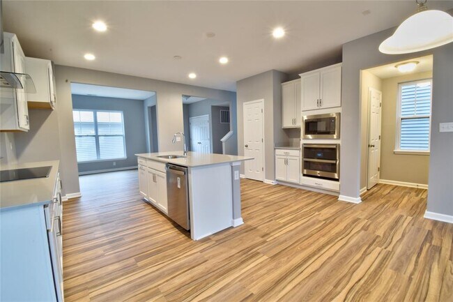 Foto del edificio - 2913 Bolton Square Blvd