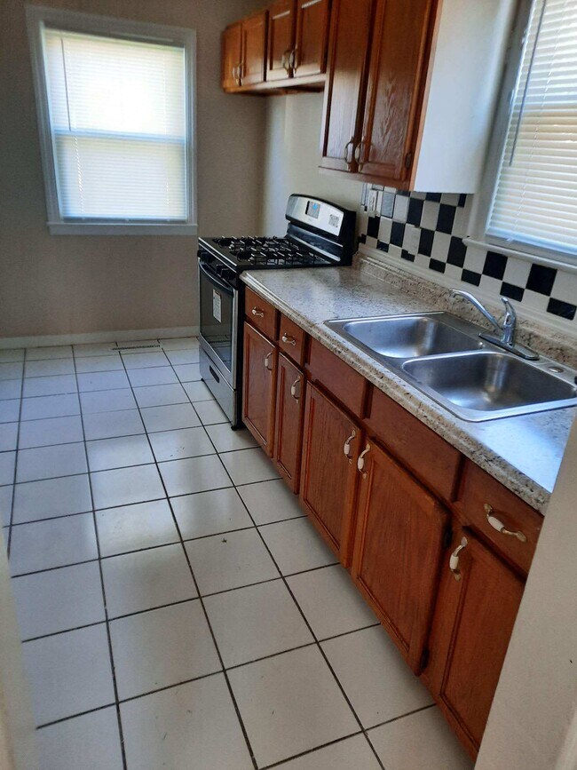 Photo - 24414 Powers Ave House