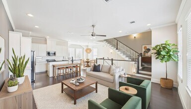 Building Photo - 2724 Rutland St