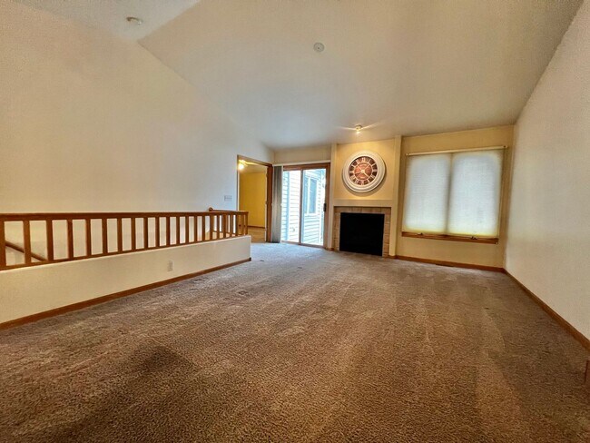 Foto del edificio - Charming 2-Bedroom Townhome in SW Fort Collins