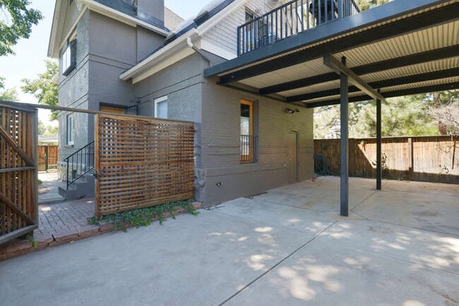 Foto del edificio - 500 N Washington St