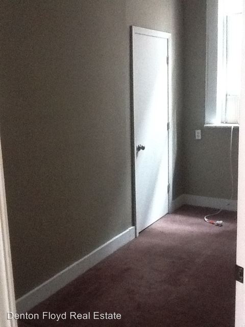 Foto del edificio - 224 E Oak St