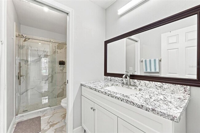 Foto del edificio - 2537 Chatham Cir