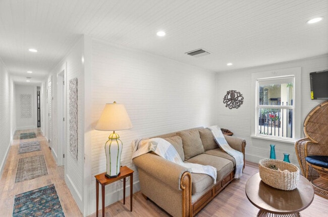 Beautiful Living - 3477 Hibiscus St Townhome