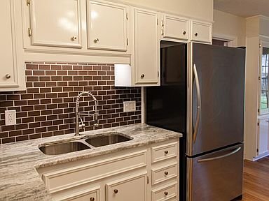 Foto del edificio - 1122 E 51st St