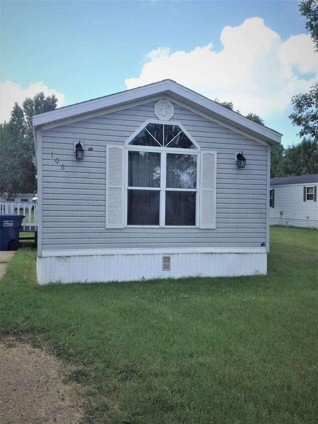 Primary Photo - 3bd/ 2ba Mobile Home w/ Central Air