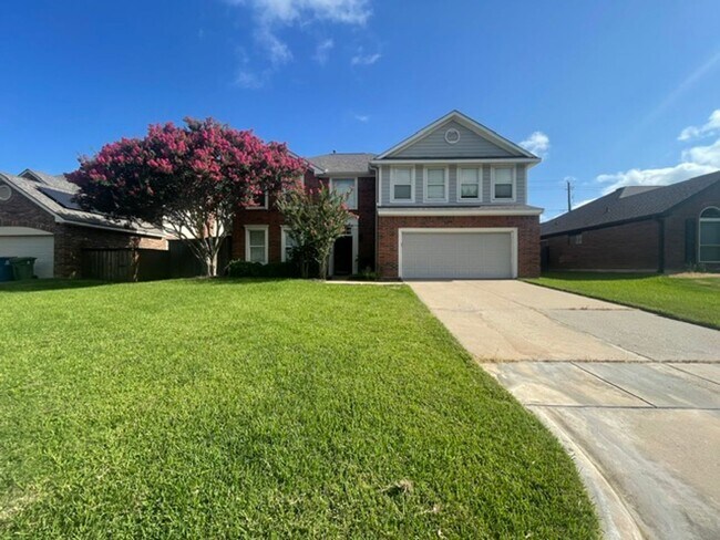 Foto del edificio - 3222 Mapleridge Dr