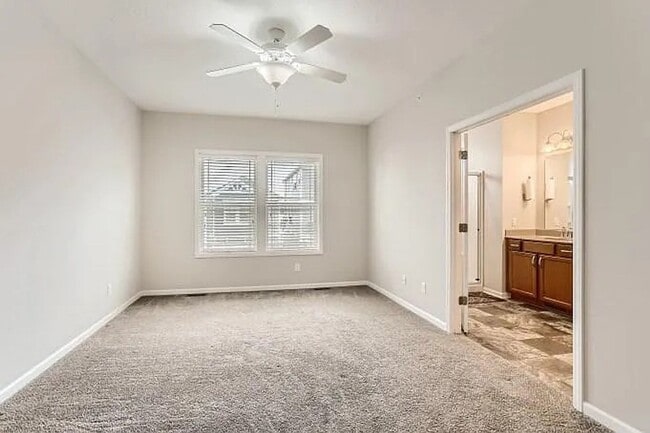 Building Photo - Beautiful Updated Townhouse- Maple Grove- Available Now!