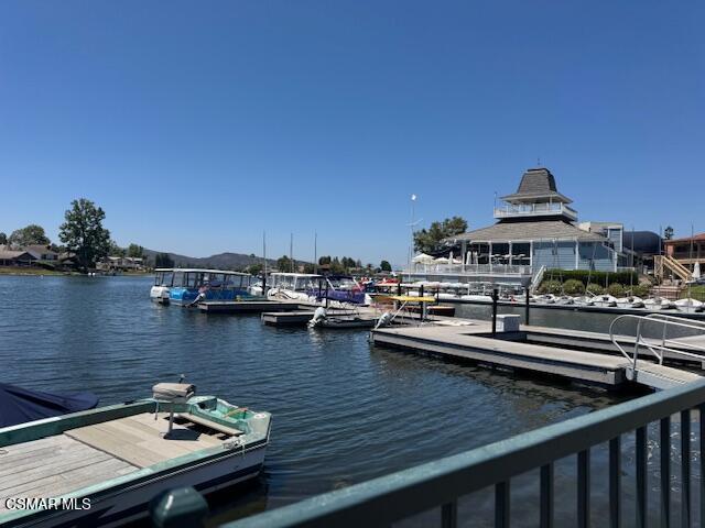 Foto del edificio - 3734 Summershore Ln