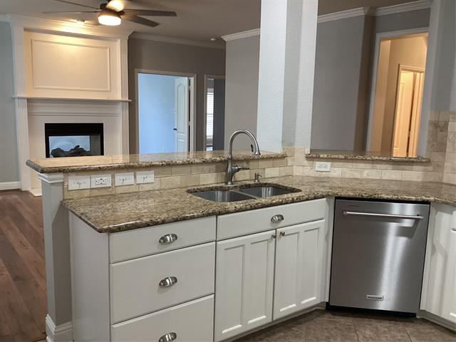 Foto del edificio - 9756 Sinclair St