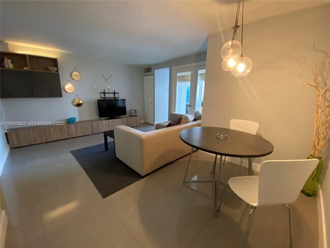 Foto del edificio - 921 Jefferson Ave