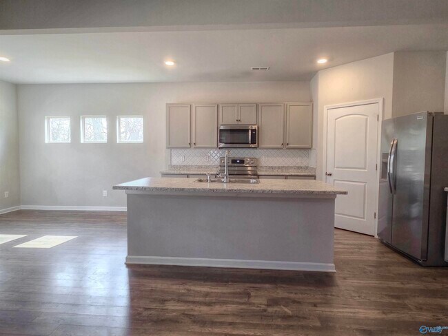 Foto del edificio - 117 Edensmith Dr