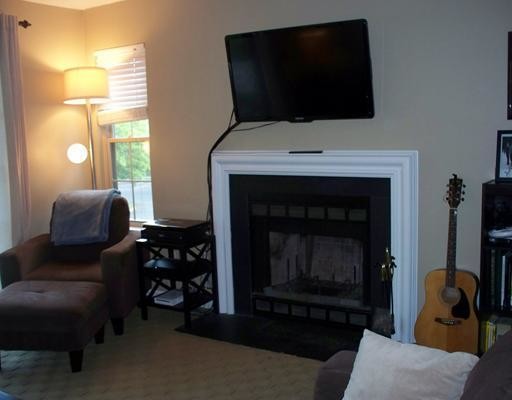 Building Photo - 401 Carhart Ct
