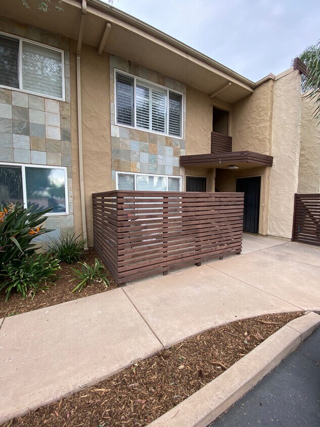 1386 E Madison Ave, El Cajon, CA 92021 Townhome Rentals in El Cajon