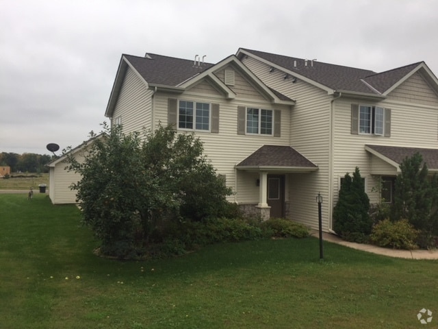 Building Photo - 208 Coves Ct