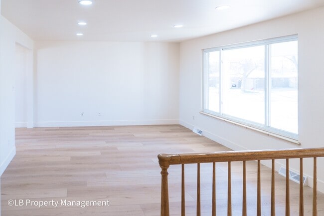 Building Photo - 4341 W Rice Pl