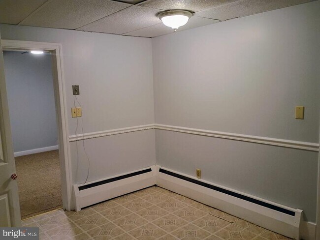 Foto del edificio - 19 W Locust St