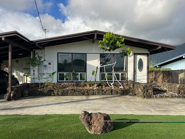 Building Photo - 45-230 Waikalua Rd
