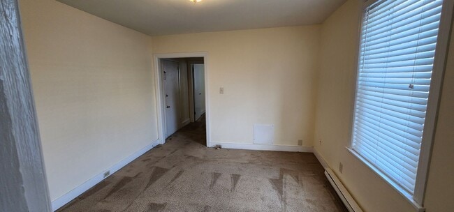 Photo - 33 S York Rd Apartment