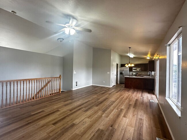 Building Photo - Great Home Available in Lehi!