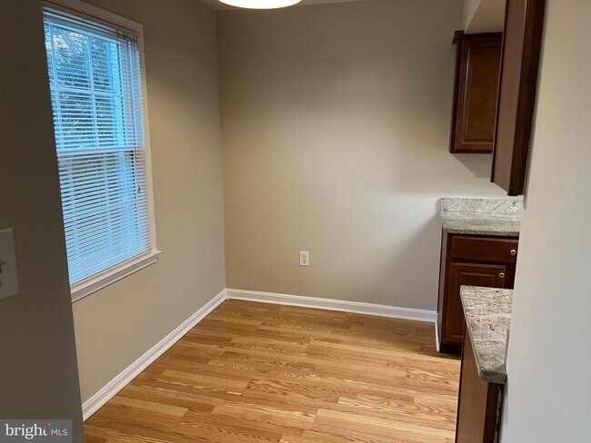 Building Photo - 6322 Draco St