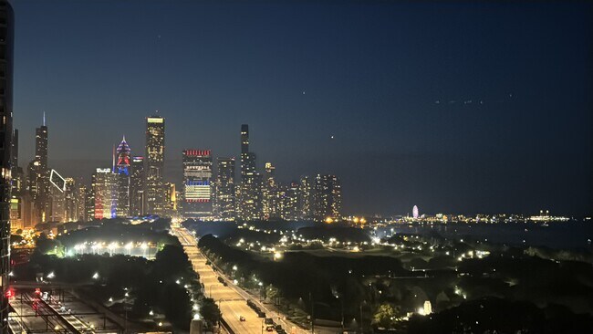 Foto del edificio - 233 E 13th St