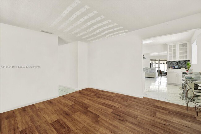 Foto del edificio - 3510 SW 90th Ave