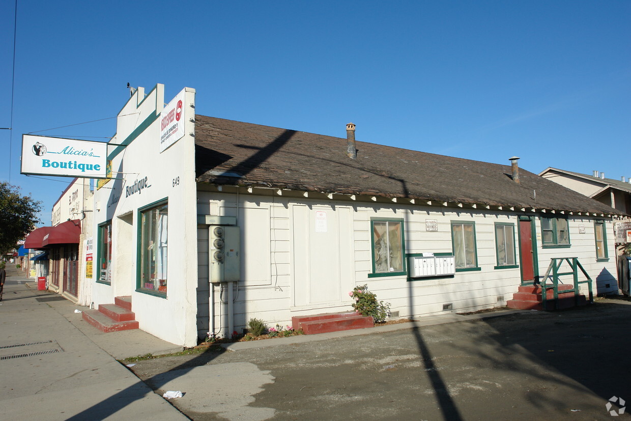 Building Photo - 649 E Alisal St