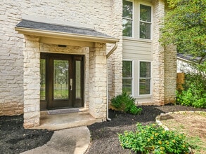 Building Photo - 4302 Twisted Tree Dr