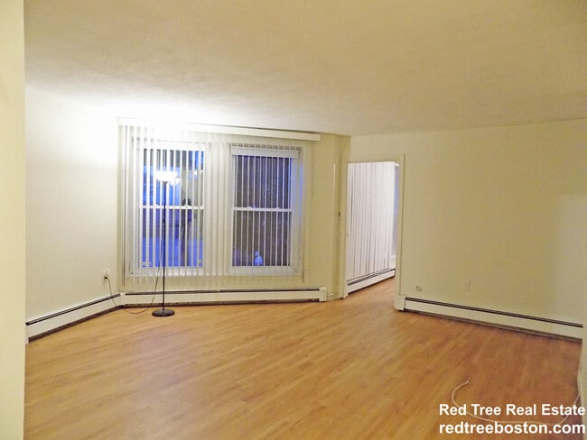 Photo - 2045 Commonwealth Ave Apartment