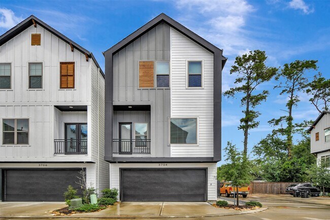 Building Photo - 3704 Creekmont Grn Ln