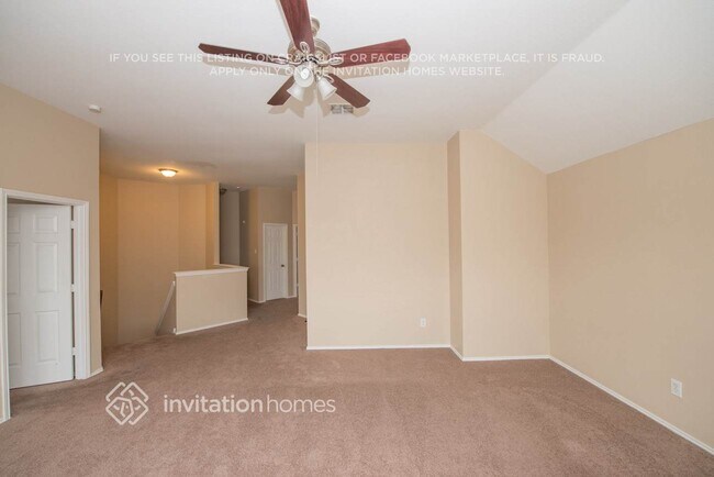 Foto del edificio - 7704 Cresswell Dr