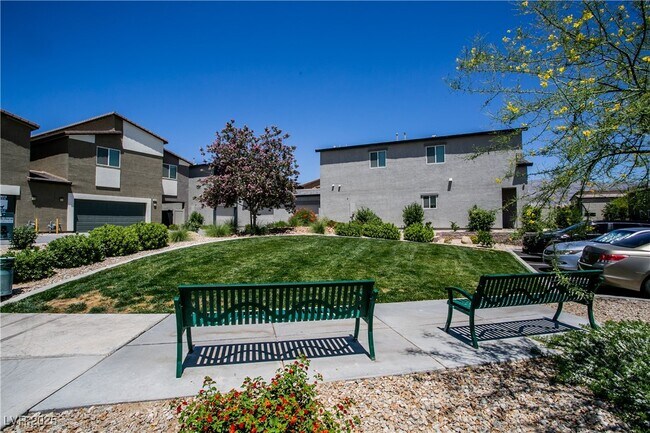 Building Photo - 4531 Stardust Moon Ave