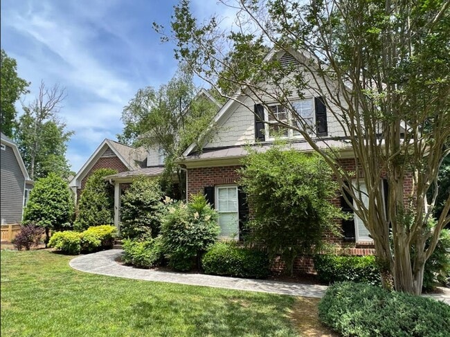 Photo - 273 Brown Bear House