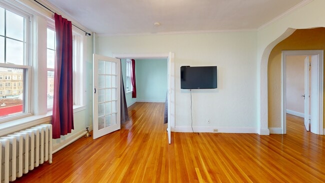Photo - 10 Jamaicaway Townhome
